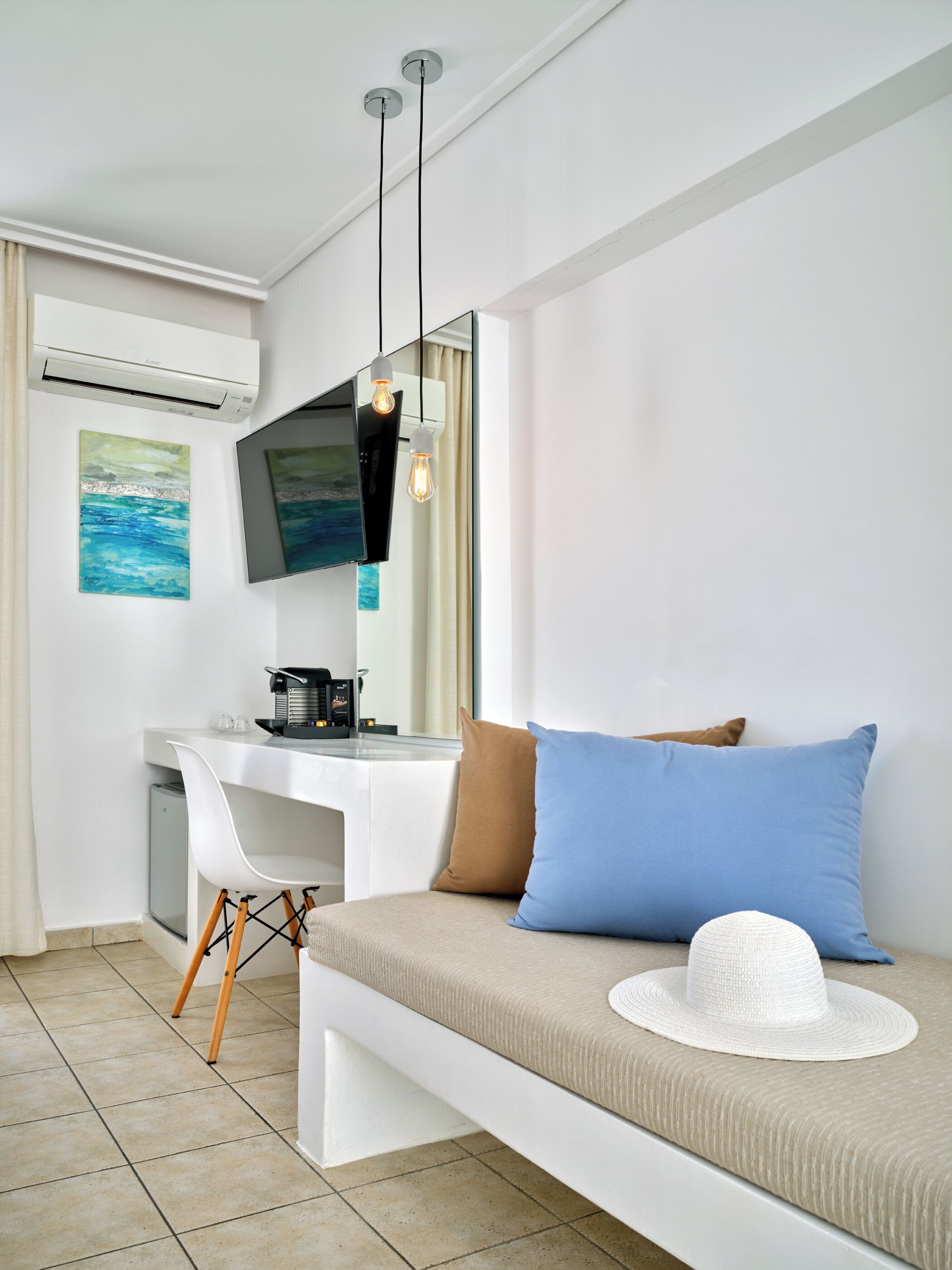 deluxe room, balcony | 1 bedroom, premium bedding, in-room safe, iron/ironing board