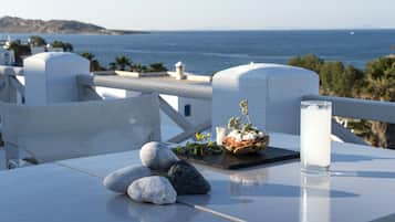Breakfast, lunch, dinner served; pool views