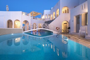 Outdoor pool, pool umbrellas, pool loungers
