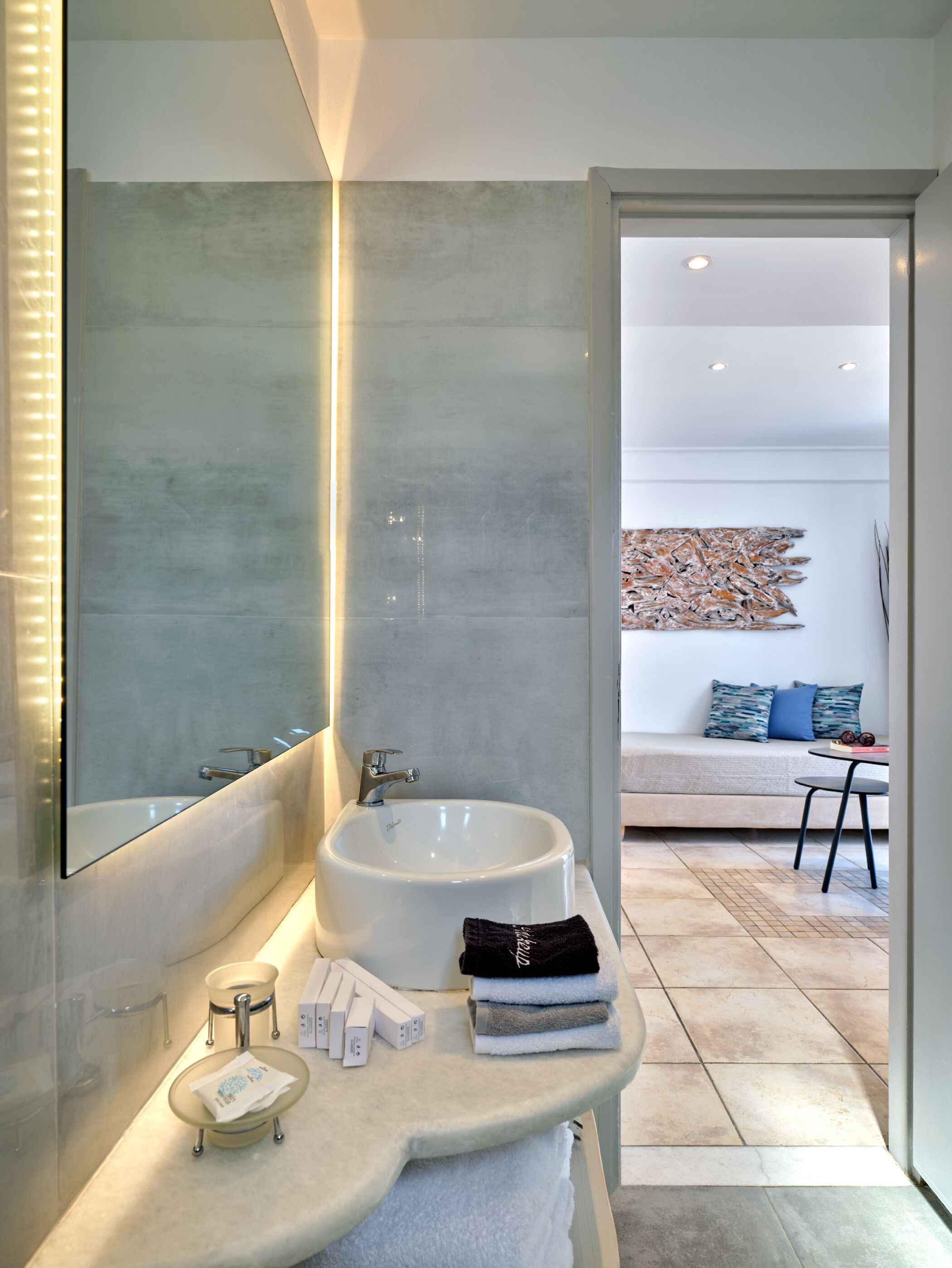 junior suite, 1 bedroom, balcony, sea view | bathroom | free toiletries, hair dryer, bathrobes, slippers