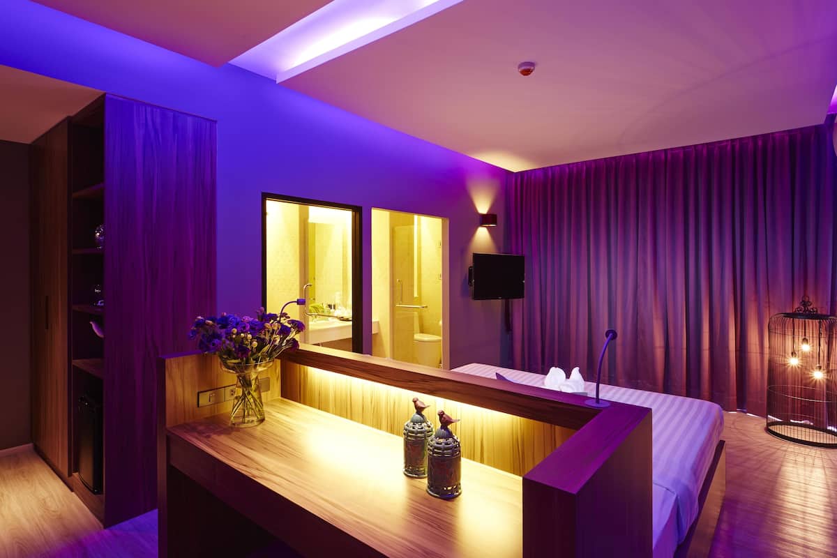 Minibar, in-room safe, desk, blackout curtains