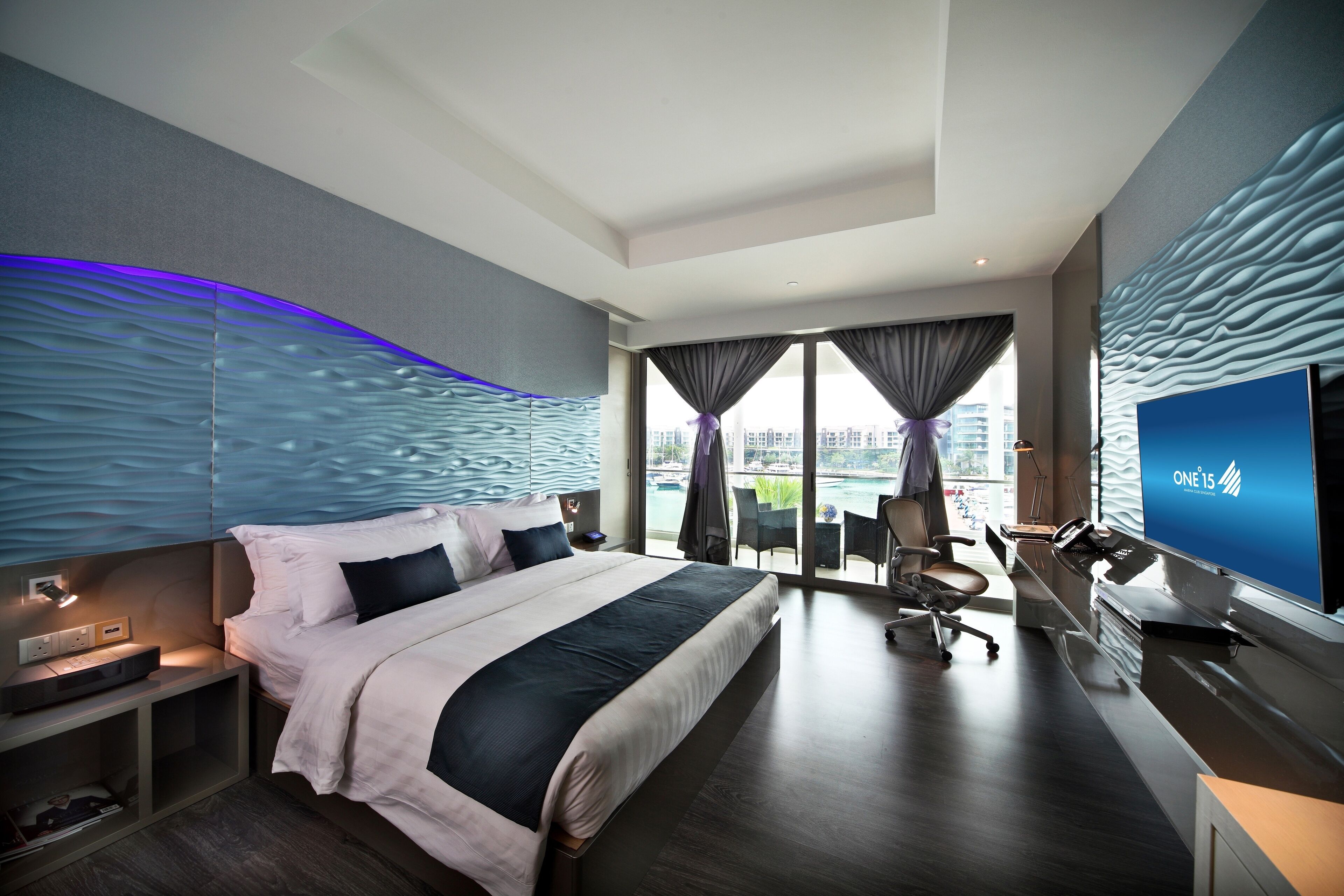 in-room safe, desk, laptop workspace, iron/ironing board