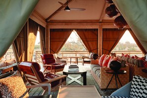 Deluxe-Zelt (Savute Elephant Lodge) | Wohnbereich