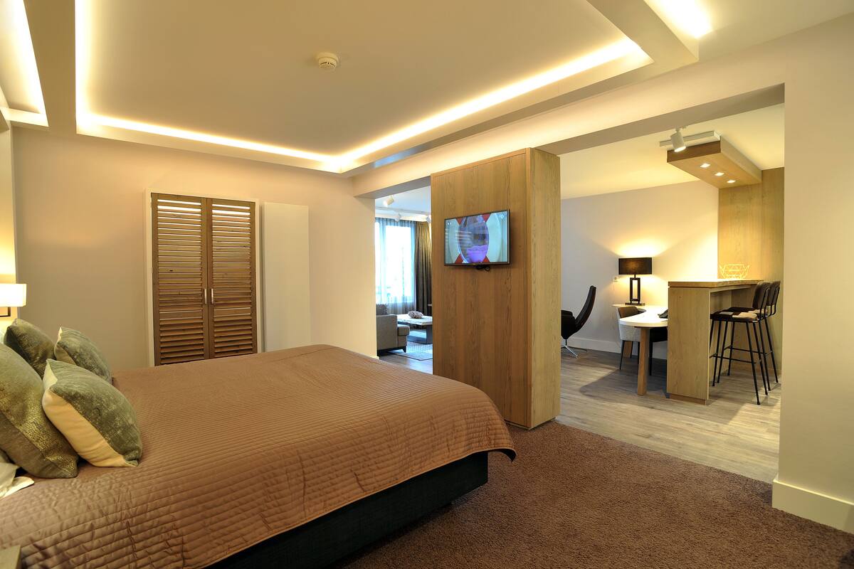 Suite, vista mare | Una cassaforte in camera, culle/letti per bambini (a pagamento)
