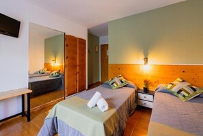 Desk, free cribs/infant beds, rollaway beds, free WiFi