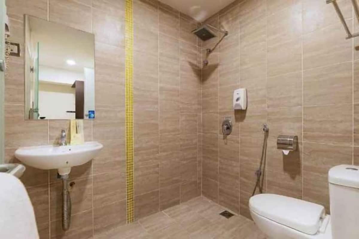 Banheiro | Chuveiro, toalhas de banho