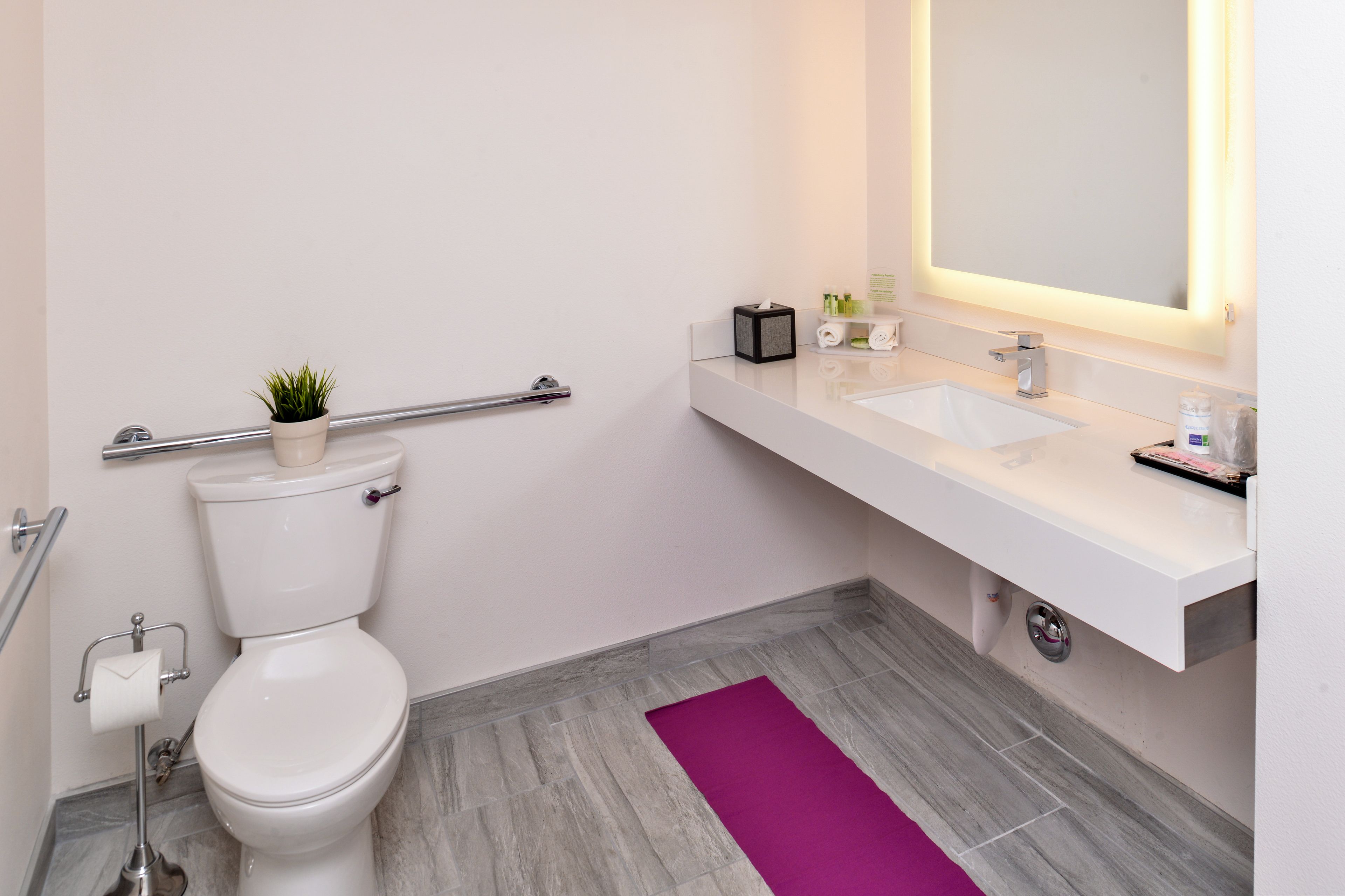 Foto - Holiday Inn Express & Suites San Diego - Mission Valley by IHG