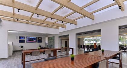 Holiday Inn Express & Suites San Diego - Mission Valley by IHG