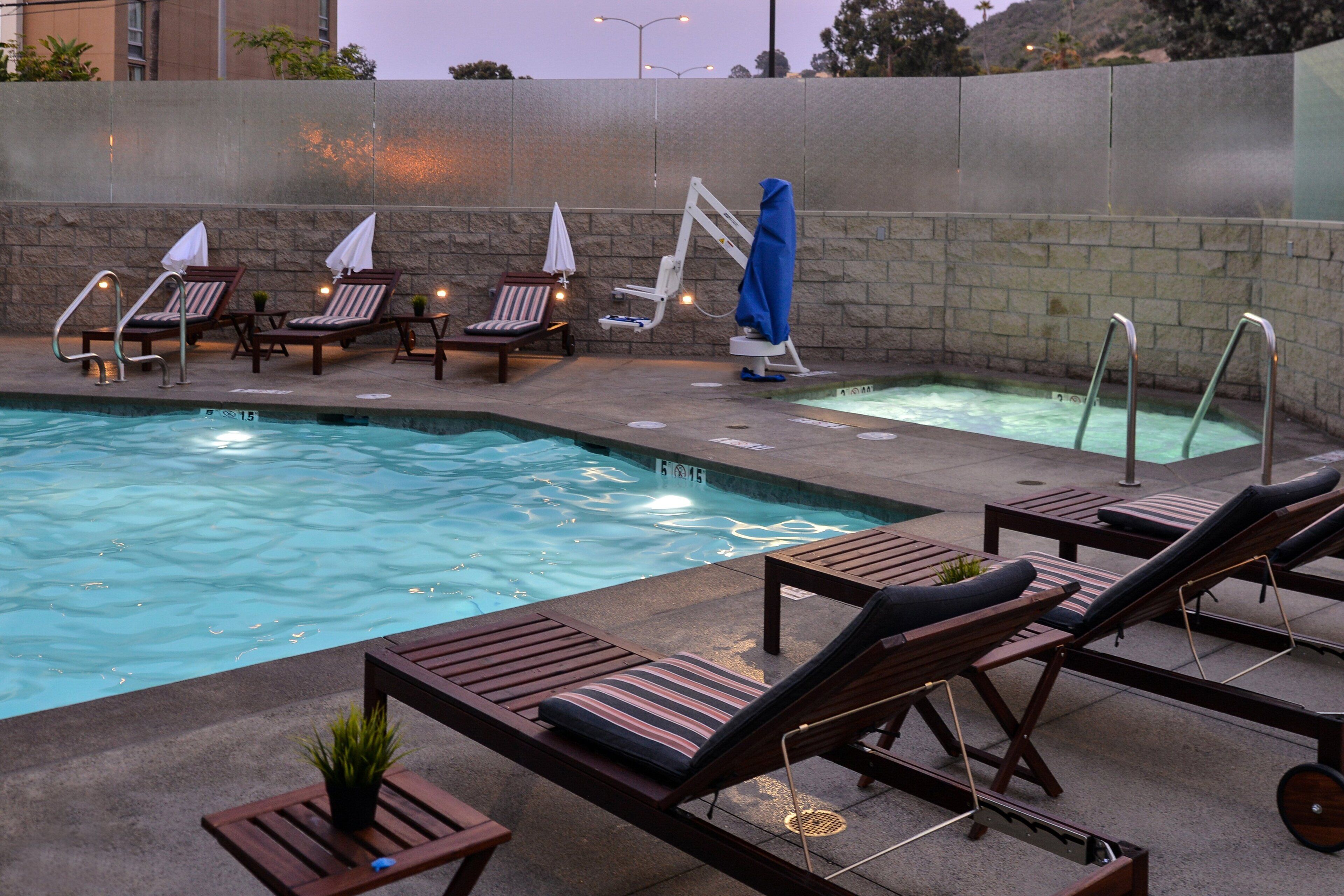Foto - Holiday Inn Express & Suites San Diego - Mission Valley by IHG