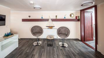 Kapitänskajüte-Schiff | Verdunkelungsvorhänge, kostenlose Babybetten, Reisekinderbett