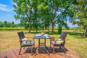 Terrace/patio - Vineyard Villa Bed & Breakfast (Niagara-on-the-Lake)