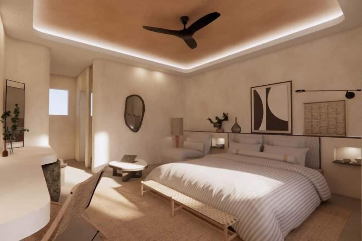 Free minibar items, in-room safe, desk, soundproofing