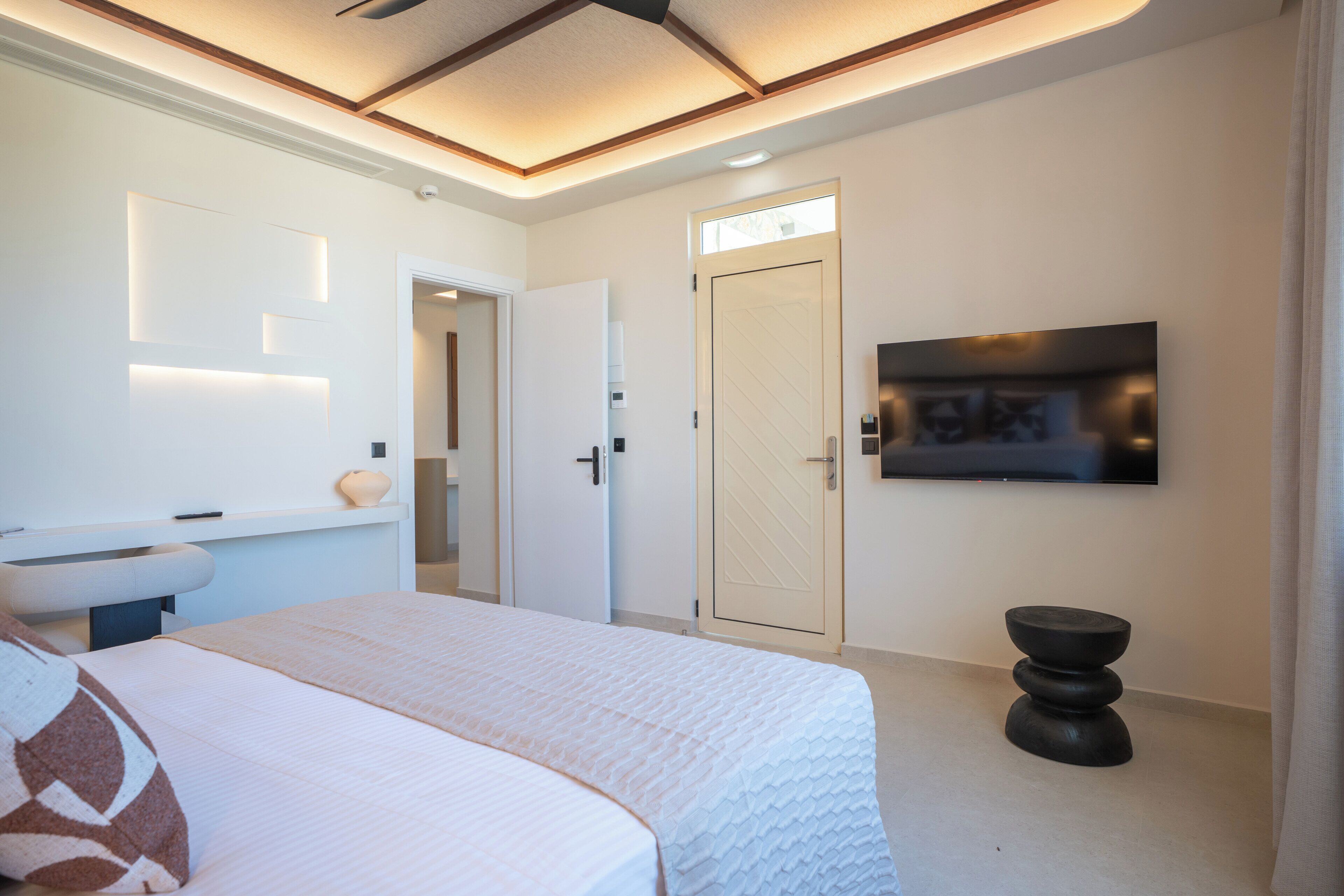 Artículos del minibar gratis y caja de seguridad en la habitación 