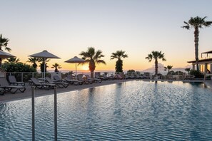 Seasonal outdoor pool, open 8:00 AM to 8:00 PM, pool umbrellas - Kouros Palace Active Lifestyle Hotel (Kos)