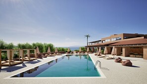 Seasonal outdoor pool, open 8:00 AM to 8:00 PM, pool umbrellas - Kouros Palace Active Lifestyle Hotel (Kos)