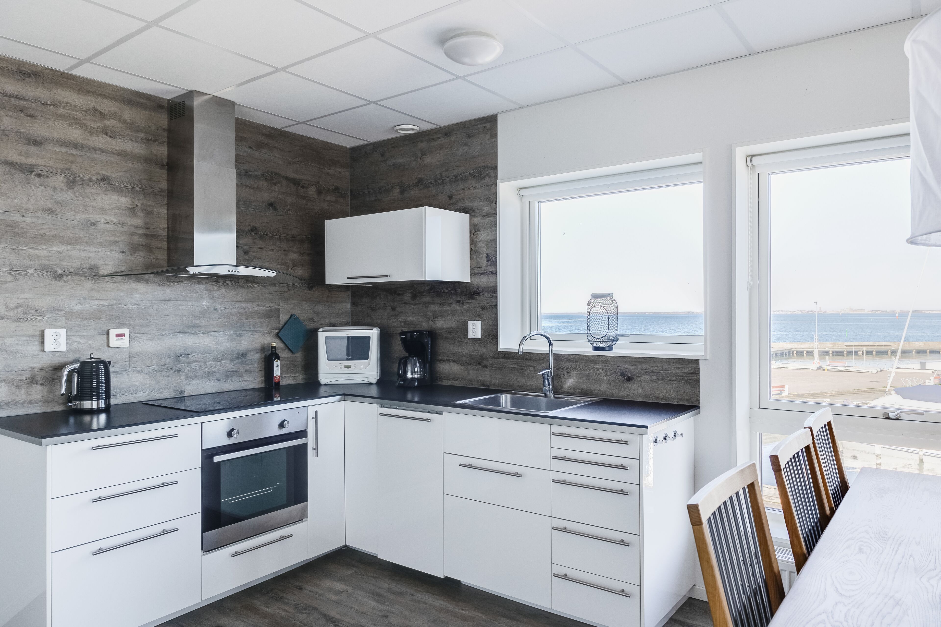 family apartment | private kitchen | electric kettle