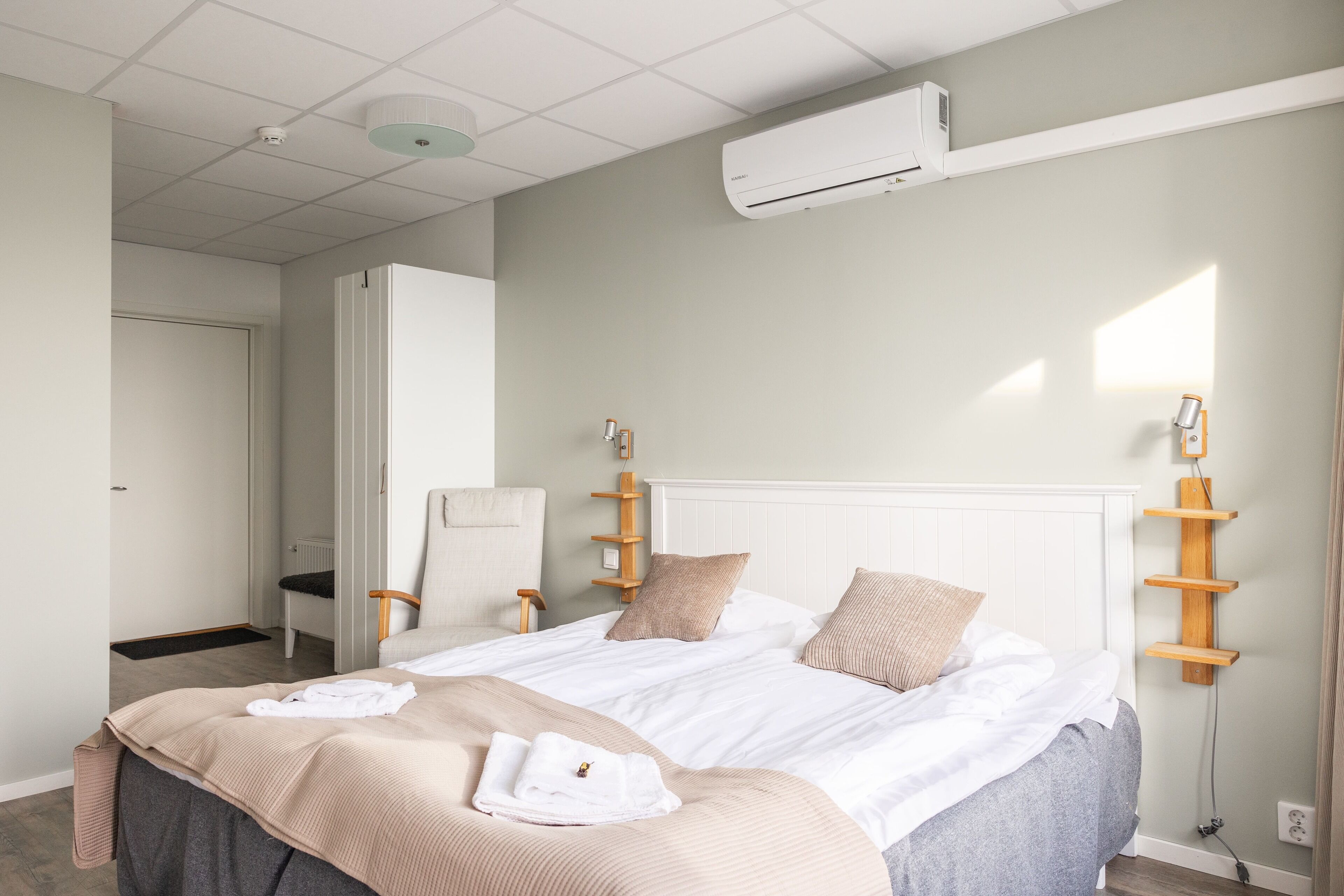 comfort double room | 1 bedroom, desk, laptop workspace, blackout curtains