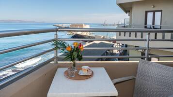 Chambre Standard, vue mer | Vue depuis le balcon