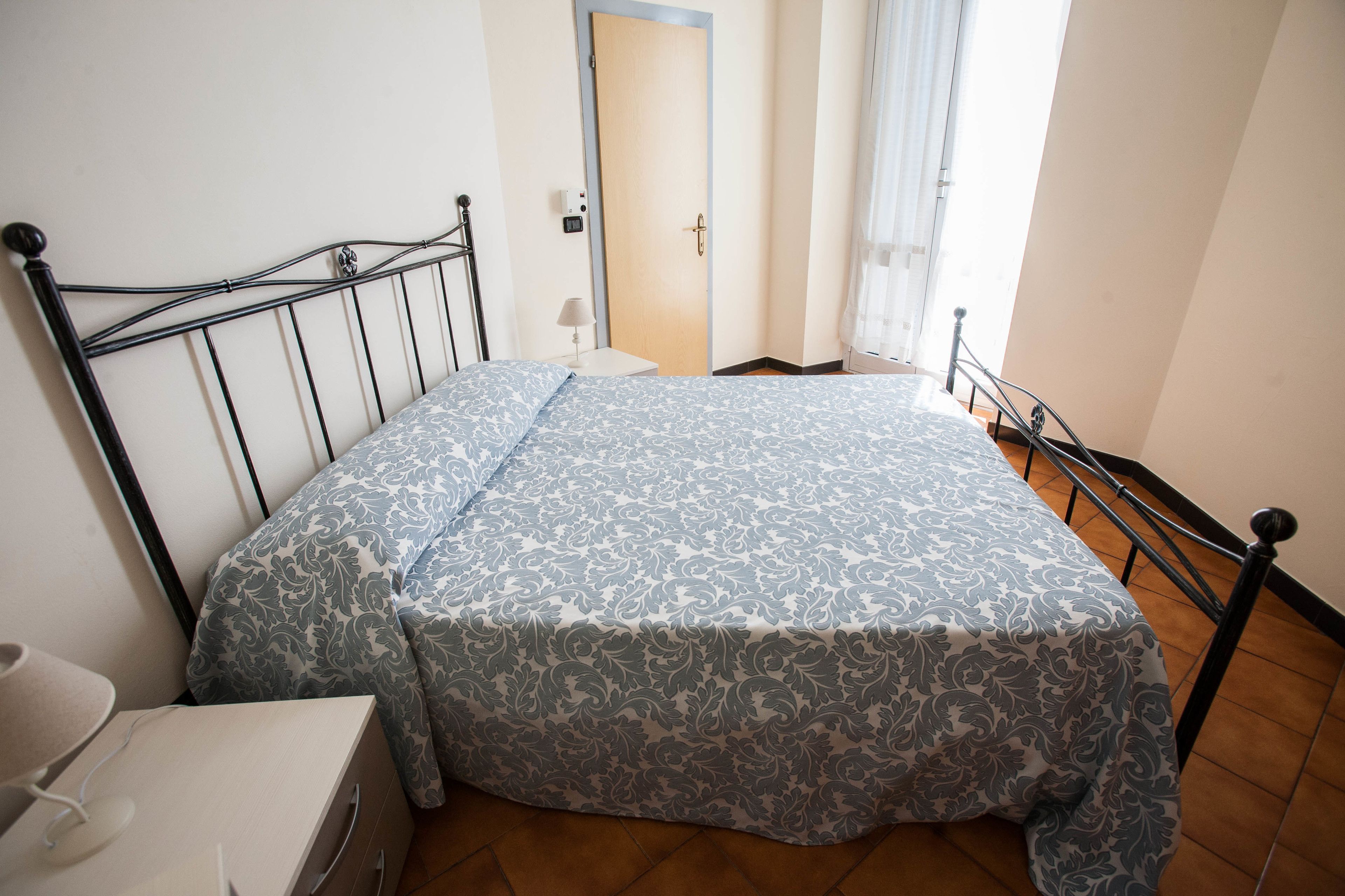 Een kluis op de kamer, gratis wifi, beddengoed