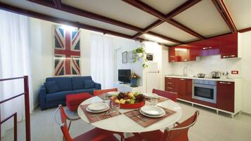 Deluxe Studio | Private kitchen | Full-size fridge, microwave, oven, stovetop