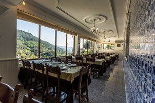 Breakfast, lunch, dinner served; Portuguese cuisine 