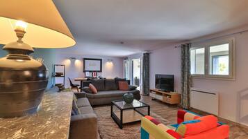 Apartamento conforto, suíte, vista para a montanha (Ongietorri) | Lounge