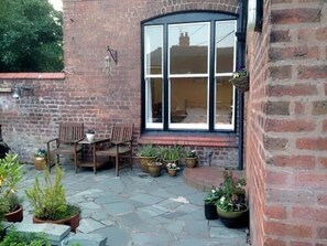 Exterior - Thornleigh (Chester)