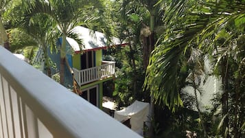 Twin Room, 1 Bedroom, Pool View | Premium bedding, pillowtop beds, in-room safe, soundproofing