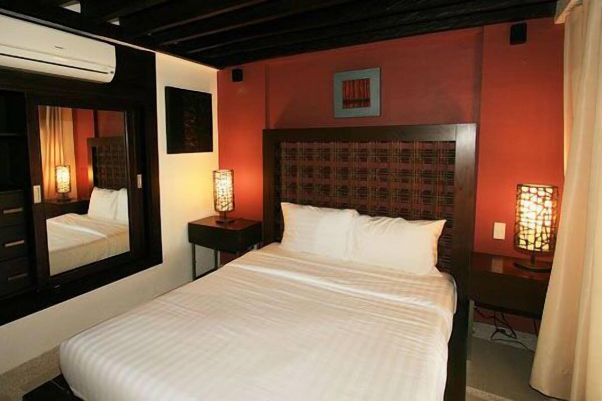 Jade Exclusive Suite | In-room safe, rollaway beds (surcharge), WiFi (free)