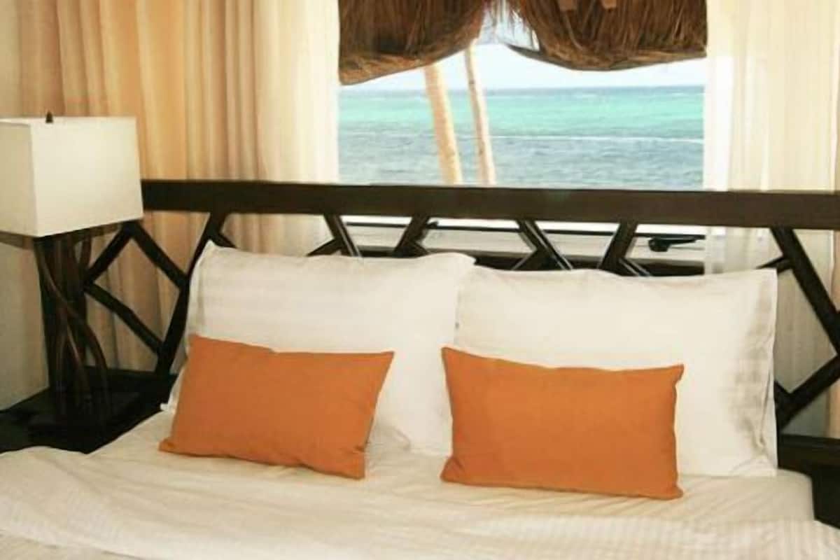 Opal Deluxe Villa | In-room safe, rollaway beds (surcharge), WiFi (free)