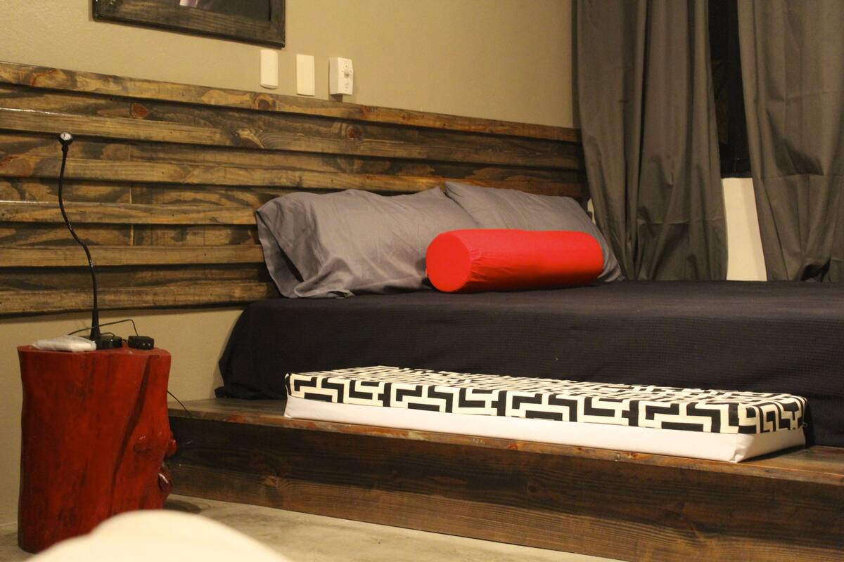 Junior Suite | Premium bedding, pillowtop beds, in-room safe, soundproofing