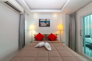 Executive Double Room | In-room safe, iron/ironing board, rollaway beds, free WiFi