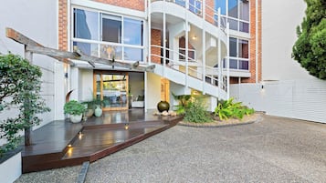 Habitació doble econòmica, 1 llit de matrimoni | Terrassa o pati