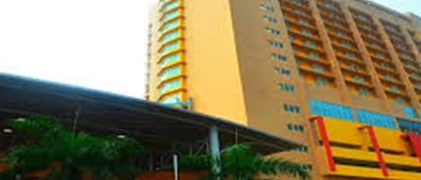 Mặt tiền nơi lưu trú