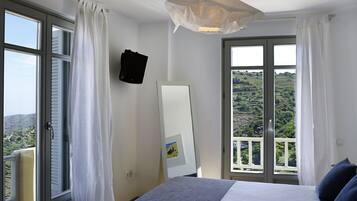 Vila família, vista para o mar | Roupas de cama premium, cofres nos quartos, quartos à prova de som