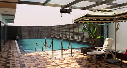 Hotel Chennai Le Palace