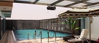 Hotel Chennai Le Palace