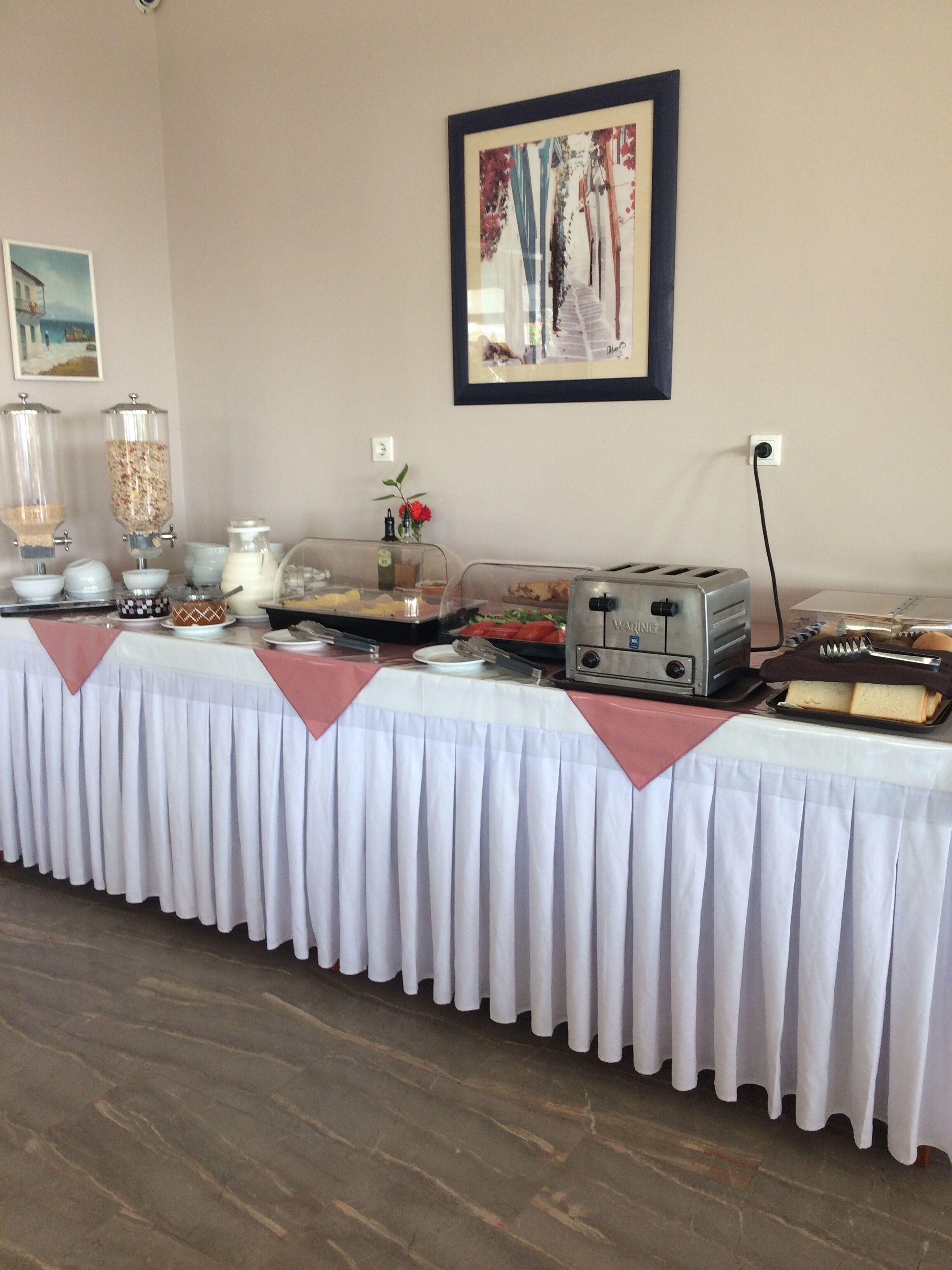 free continental breakfast