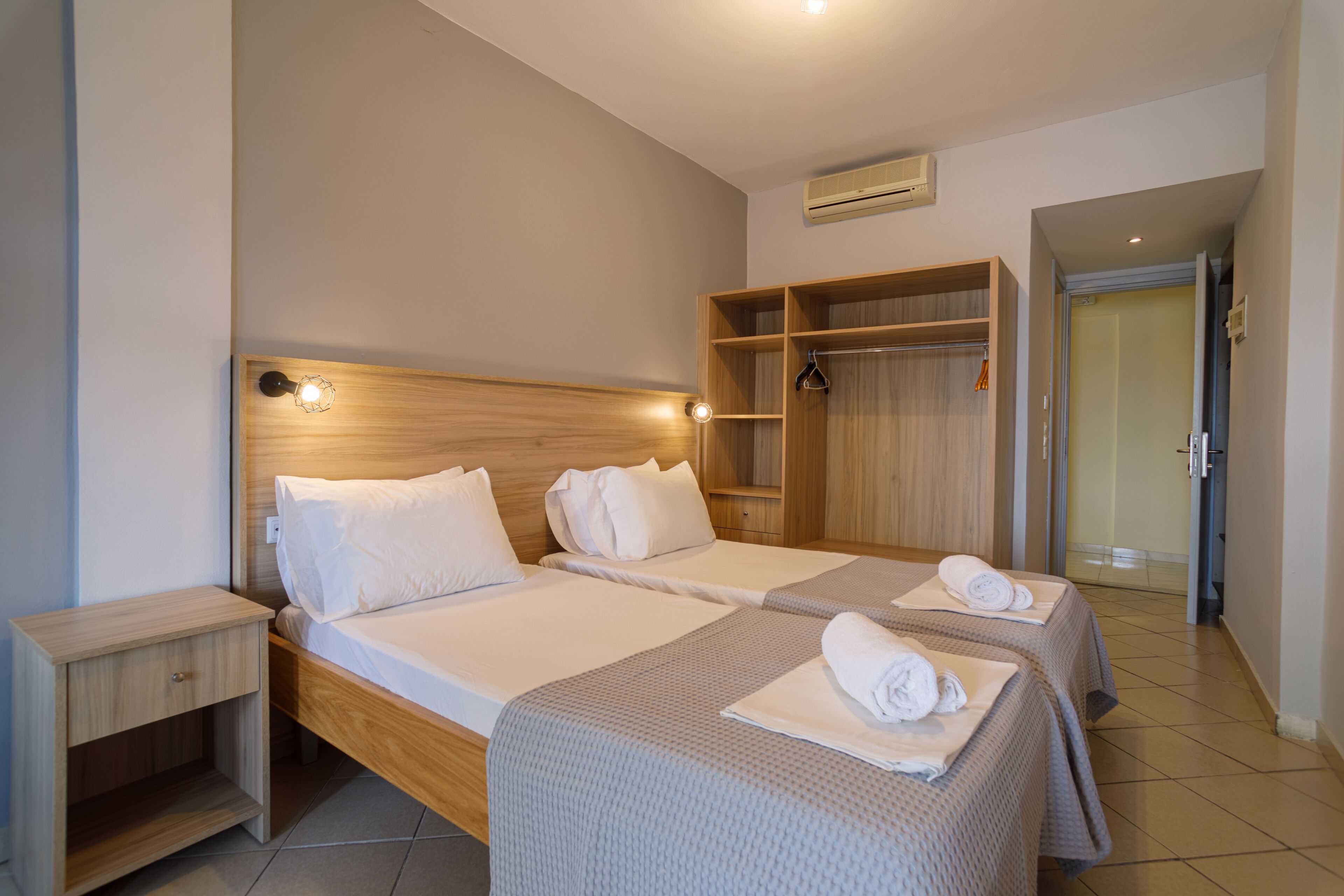 family room, sea view | desk, travel cot, free wifi, bed sheets