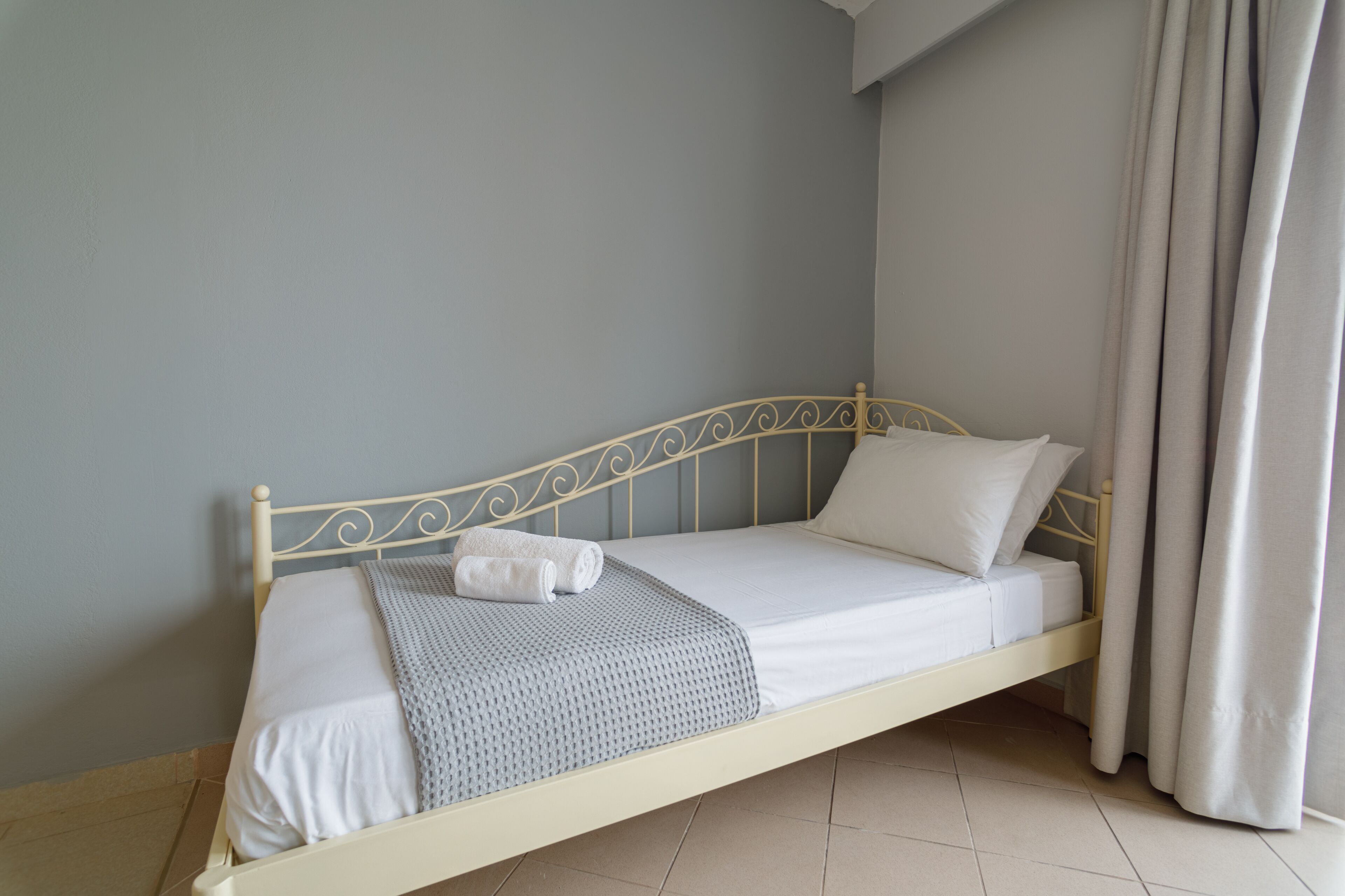 superior double or twin room, sea view | desk, travel cot, free wifi, bed sheets