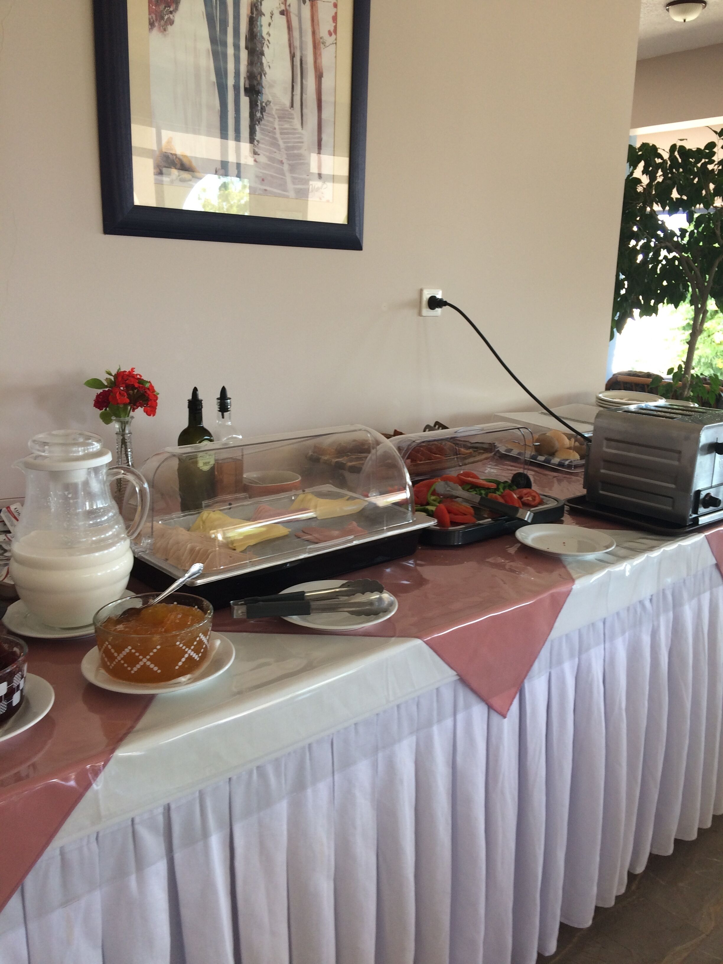 free continental breakfast