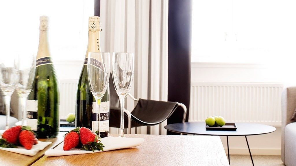 Room service - dining