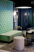 Mostrador para check-in y check-out