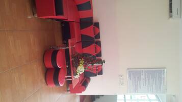 Borne des arrivées/des départs