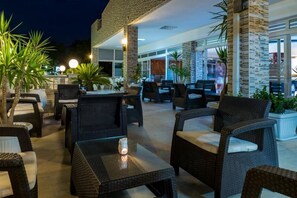 Terrace/patio - Sunny day's Hotel Apartments (Kos)