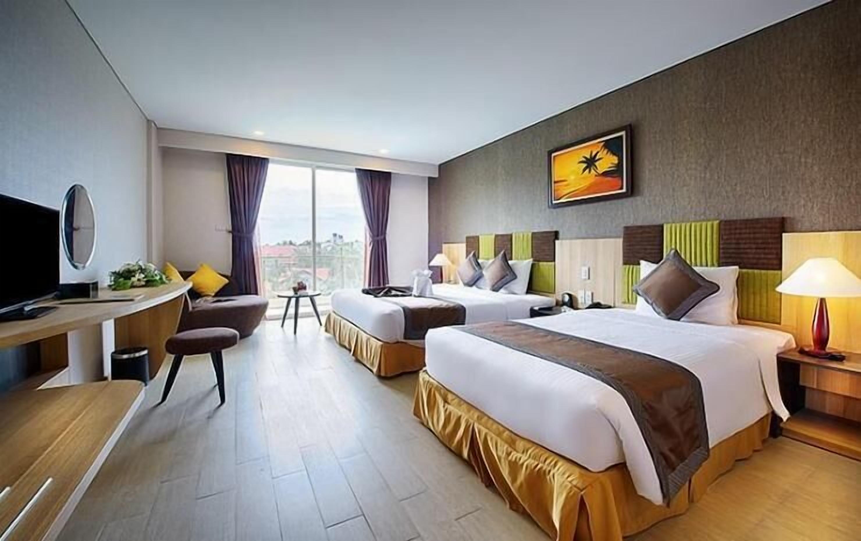 Luxe beddengoed, donsdekens, een minibar, een kluis op de kamer