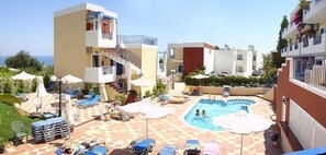 Outdoor pool - Astra Village & Suites Crete (Hersonissos)