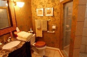 Anna Suite | Badezimmer