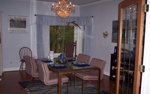 Breakfast area