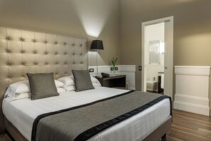 Deluxe Triple Room | Premium bedding, minibar, in-room safe, individually decorated